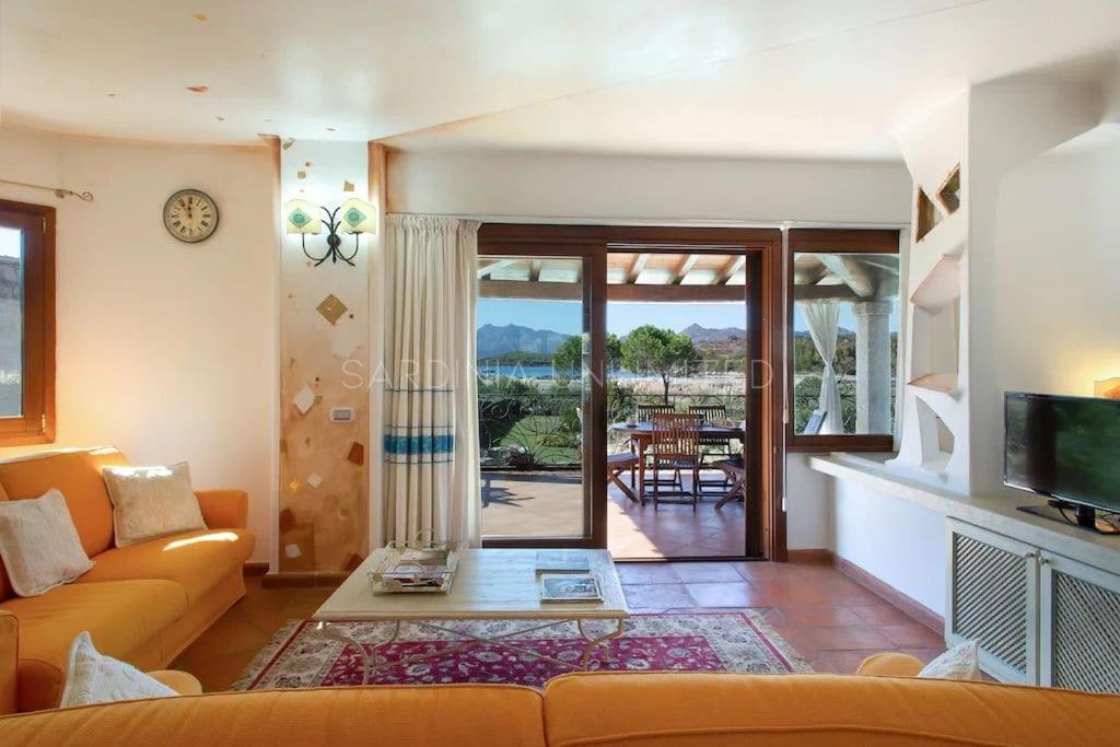Villa Domus Ardea Capo Coda Cavallo Dış mekan fotoğraf