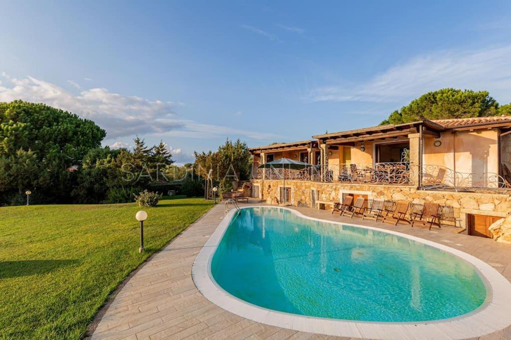 Villa Domus Ardea Capo Coda Cavallo Dış mekan fotoğraf
